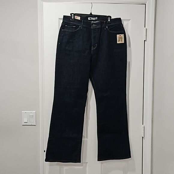 Levi's 512 Slimming Jeans - Picture 1 of 6